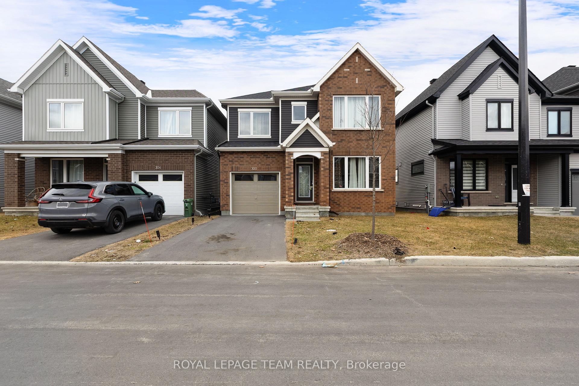 Photo 1 of 300 Appalachian Circle, Ottawa, Barrhaven - Half Moon Bay — HOMEH