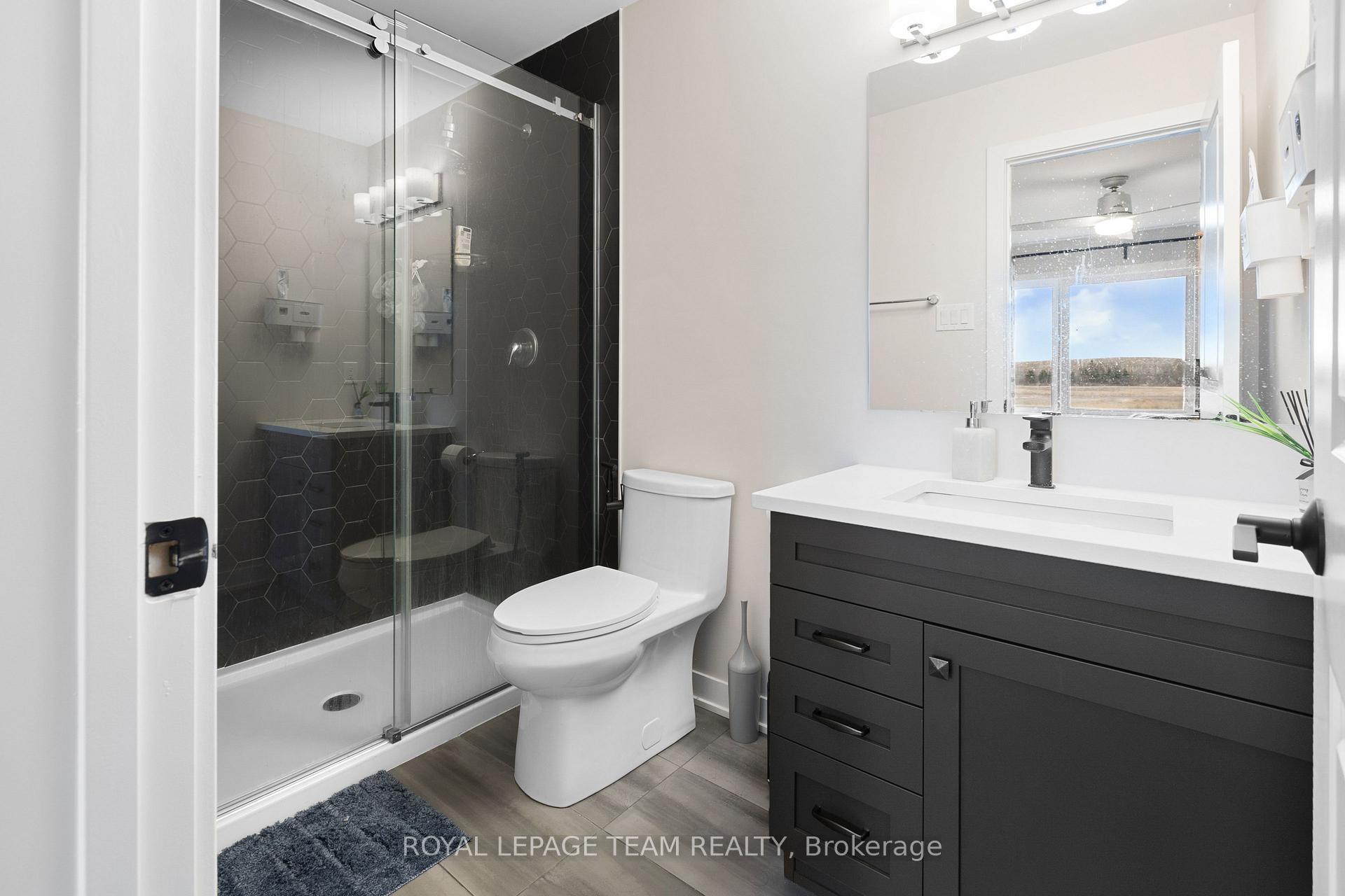Photo 17 of 300 Appalachian Circle, Ottawa, Barrhaven - Half Moon Bay — HOMEH