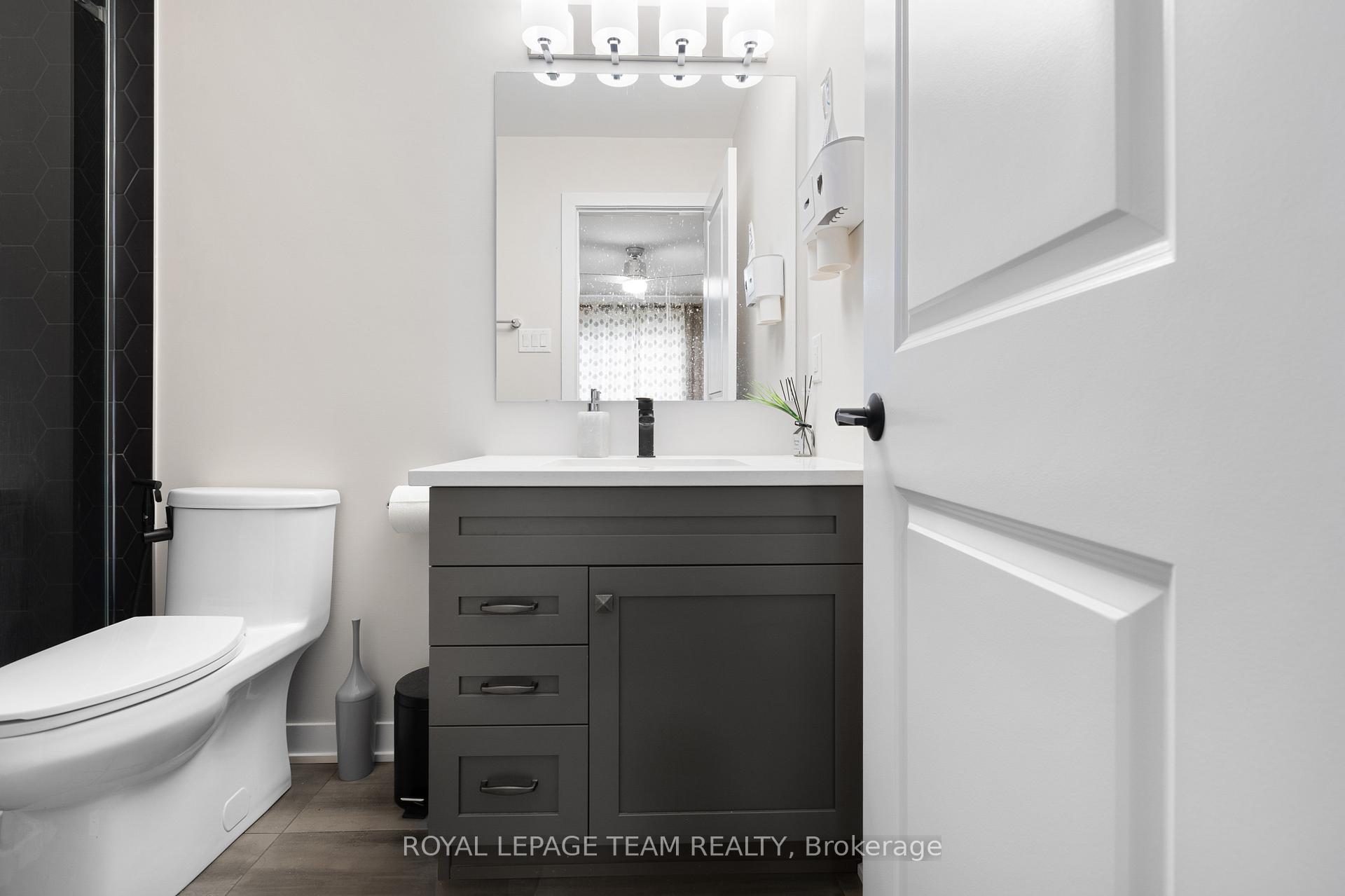 Photo 18 of 300 Appalachian Circle, Ottawa, Barrhaven - Half Moon Bay — HOMEH