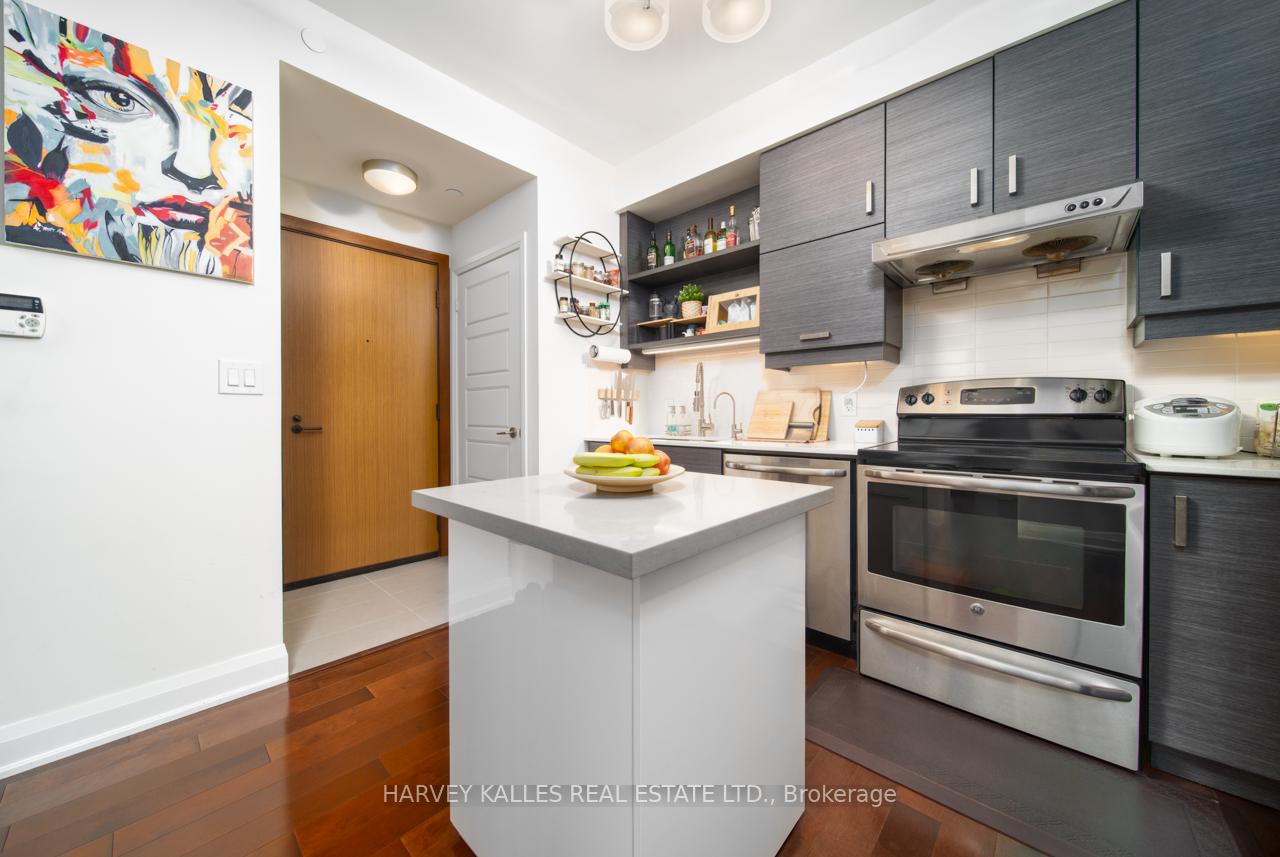 Photo 3 of Unit 301, 8200 Birchmount Road, Markham, Unionville — HOMEH