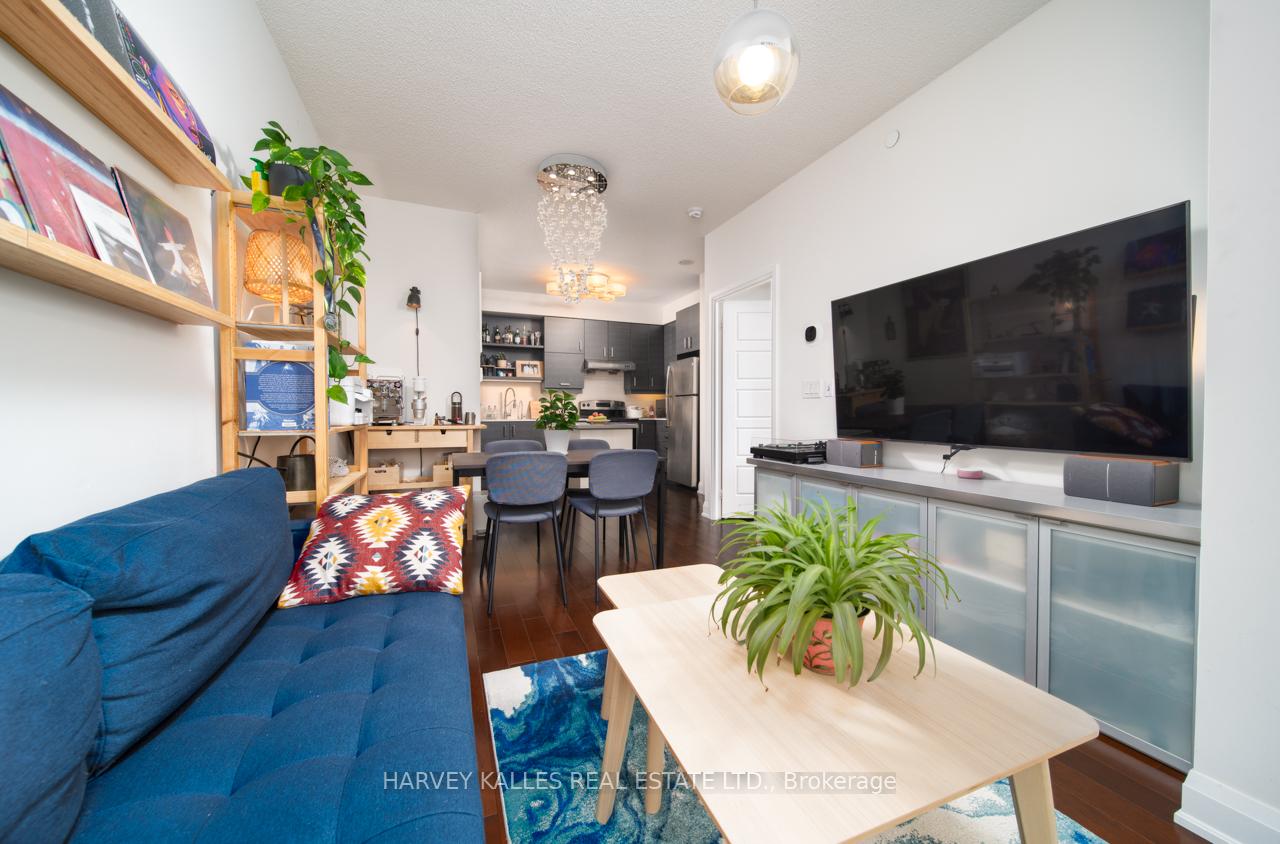 Photo 8 of Unit 301, 8200 Birchmount Road, Markham, Unionville — HOMEH