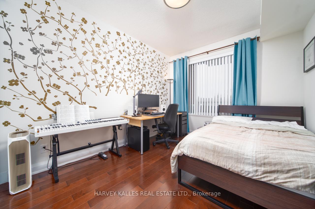 Photo 10 of Unit 301, 8200 Birchmount Road, Markham, Unionville — HOMEH