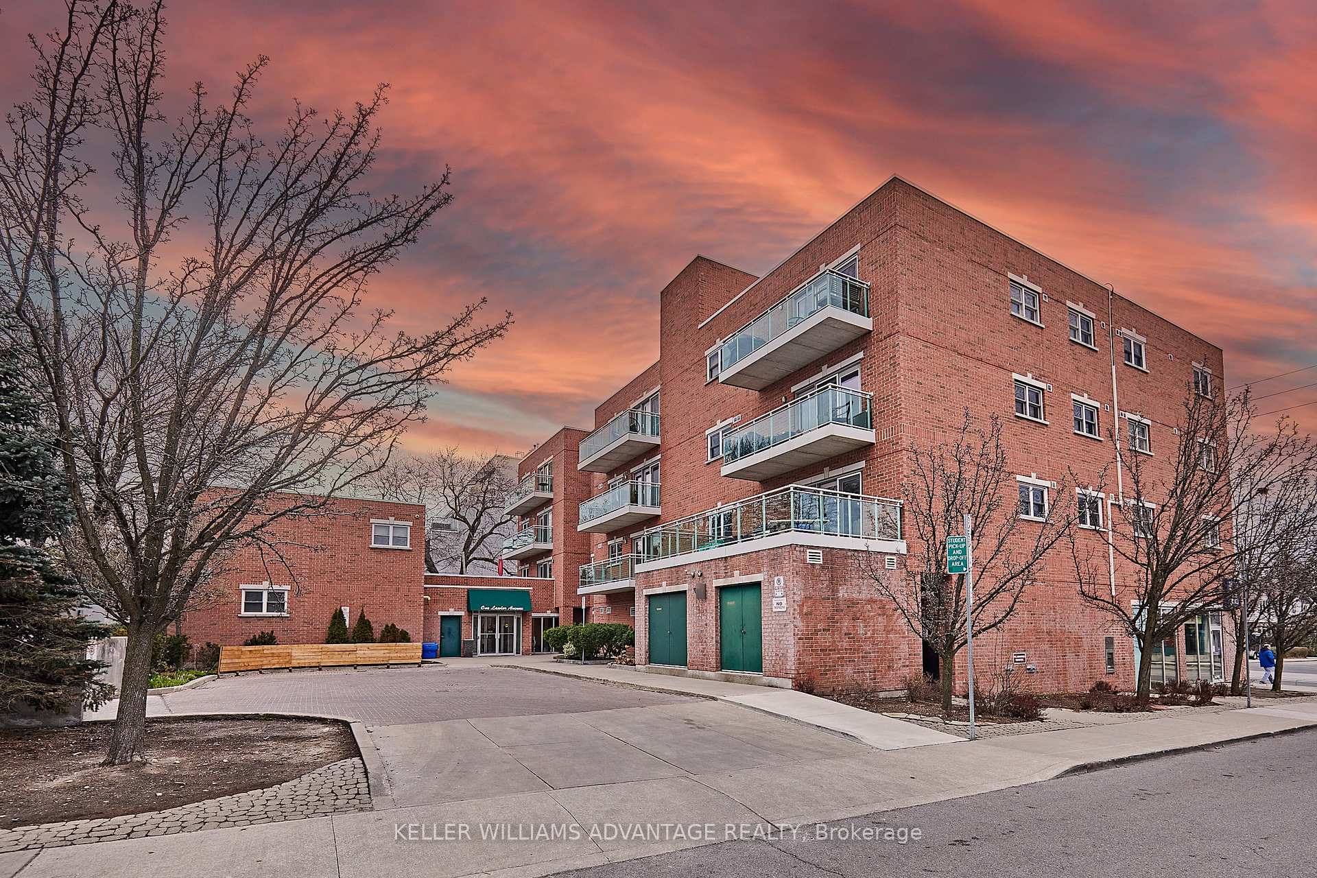 Photo 1 of Unit 405, 1 Lawlor Avenue, Toronto, The Beaches — HOMEH