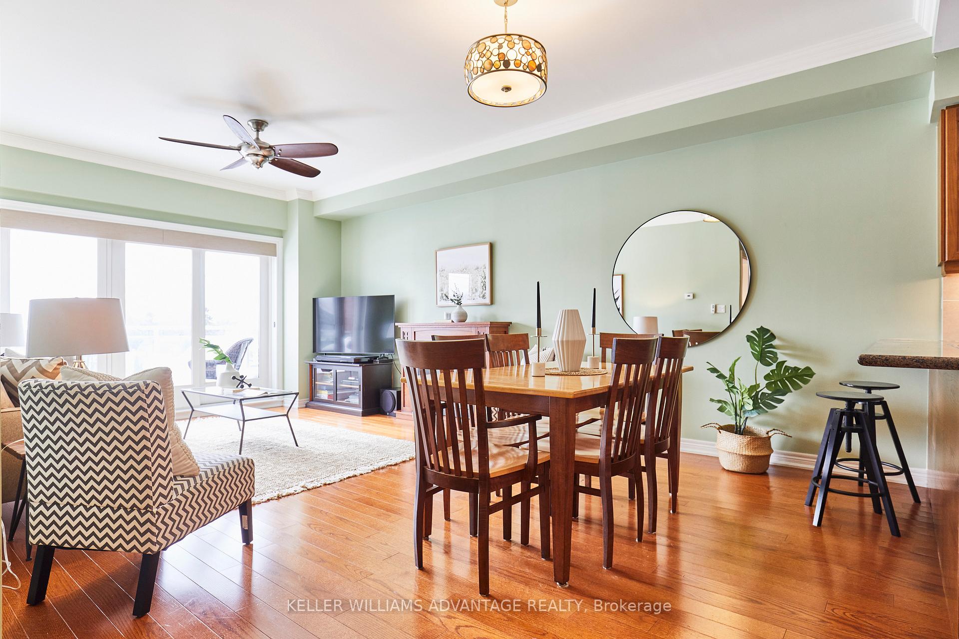 Photo 2 of Unit 405, 1 Lawlor Avenue, Toronto, The Beaches — HOMEH
