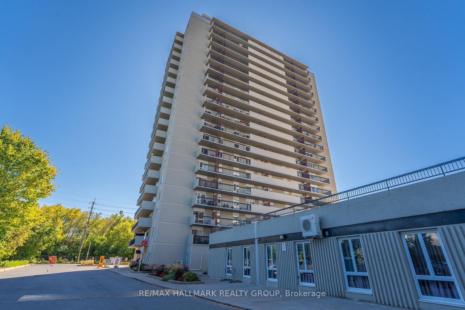 Photo 1 of Unit 808, 158C McArthur Avenue, Ottawa, Vanier — HOMEH