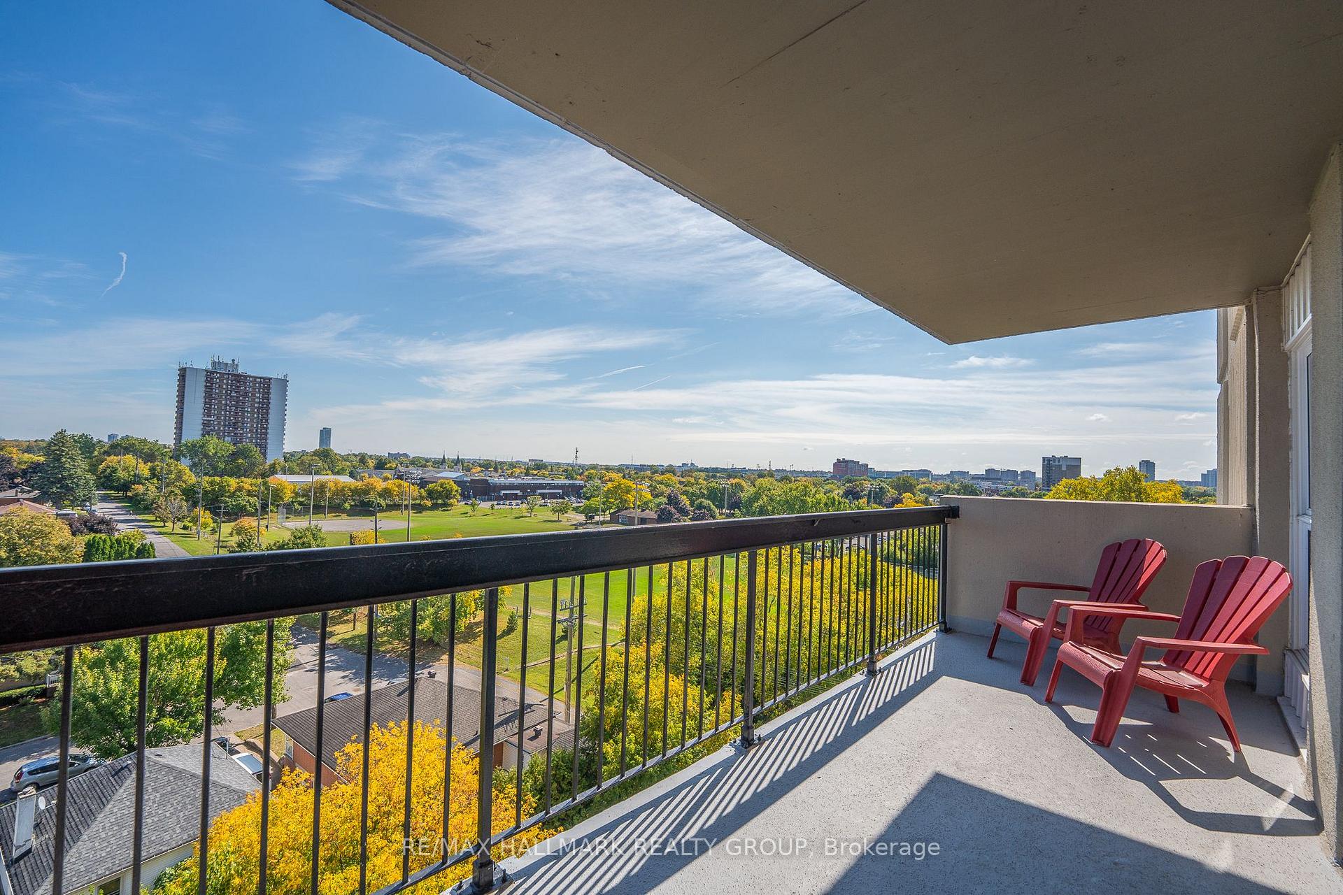 Photo 9 of Unit 808, 158C McArthur Avenue, Ottawa, Vanier — HOMEH