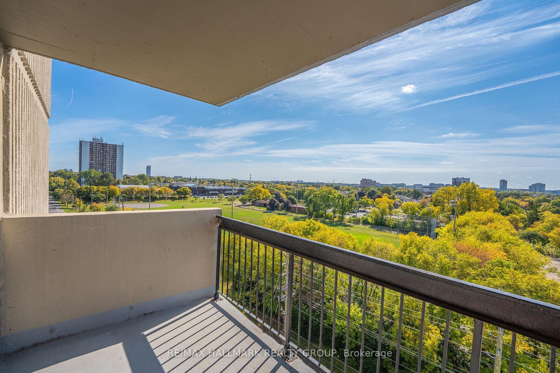 Photo 16 of Unit 808, 158C McArthur Avenue, Ottawa, Vanier — HOMEH