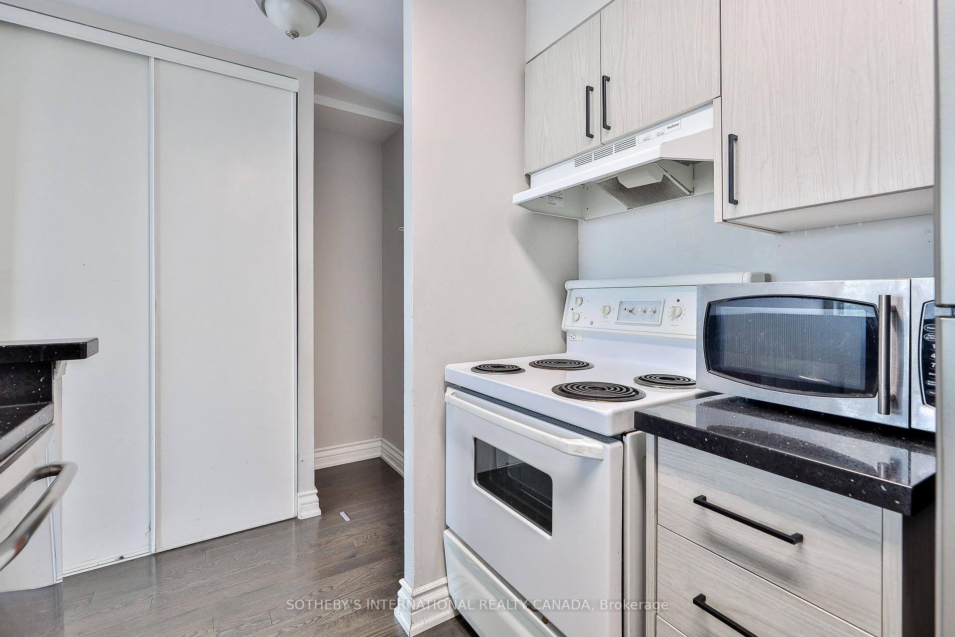 Photo 8 of Unit 501, 1625 Pickering Parkway, Pickering, Village East — HOMEH