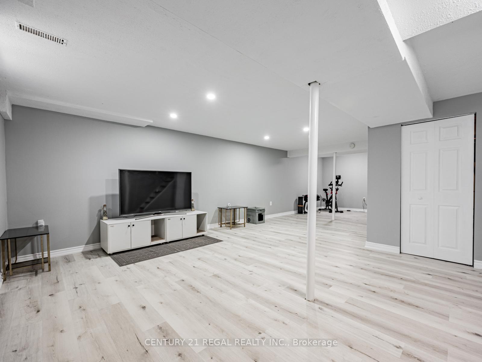 Photo 27 of 4 Groves Lane, Ajax, South East — HOMEH