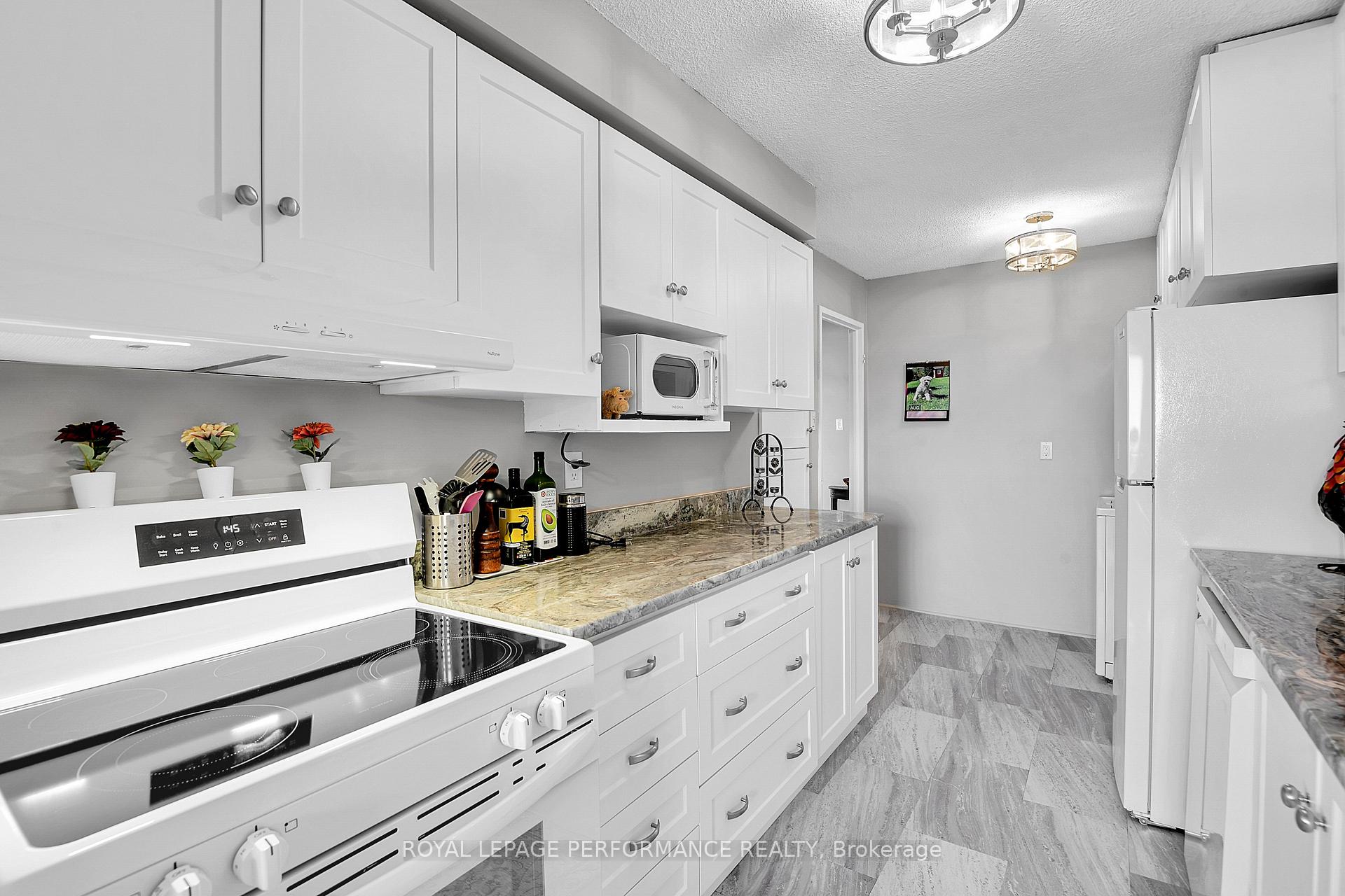 Photo 19 of Unit 2408, 515 St Laurent Boulevard, Ottawa, Viscount Alexander Park — HOMEH