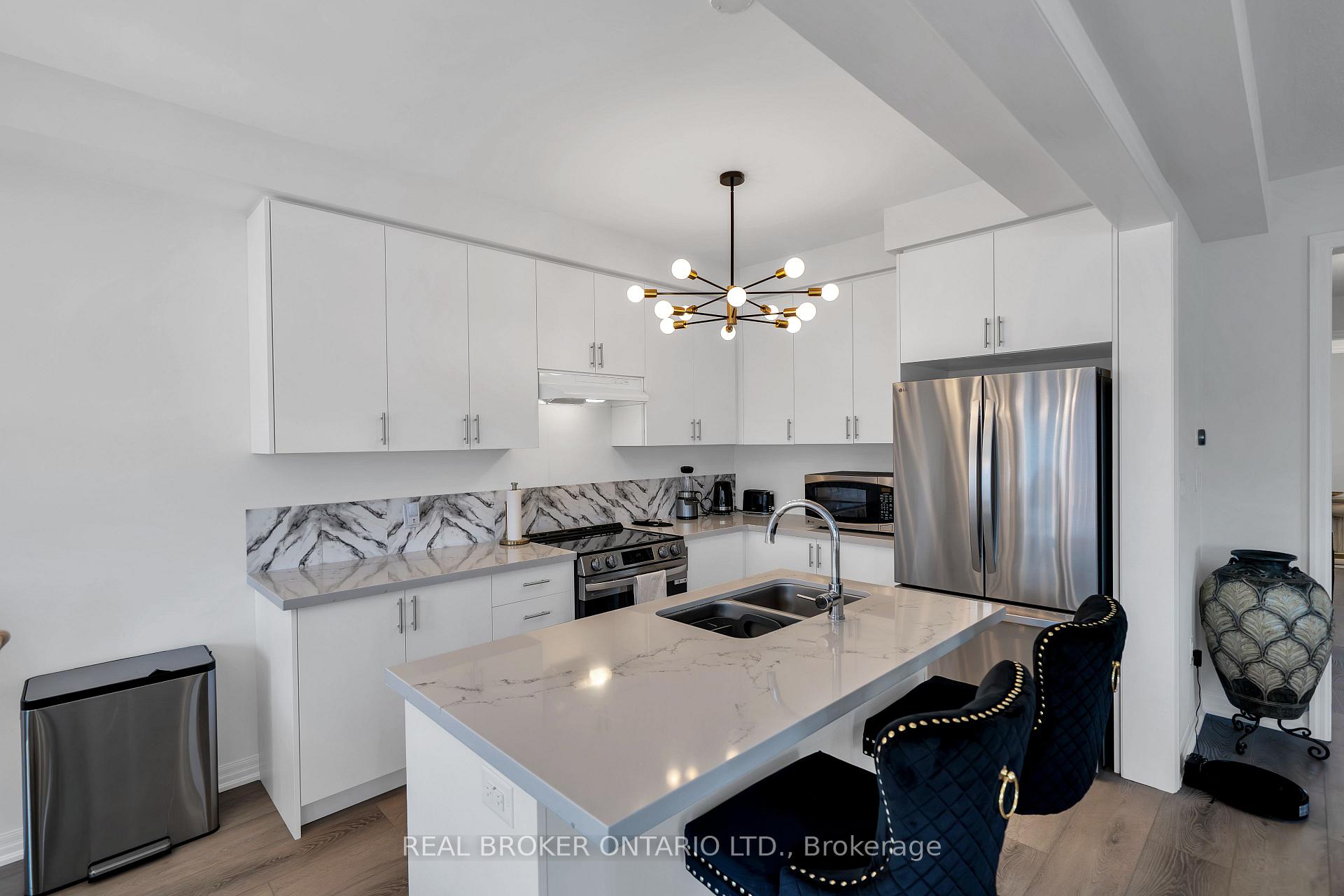 Photo 5 of 171 Flood Avenue, Clarington, Newcastle — HOMEH