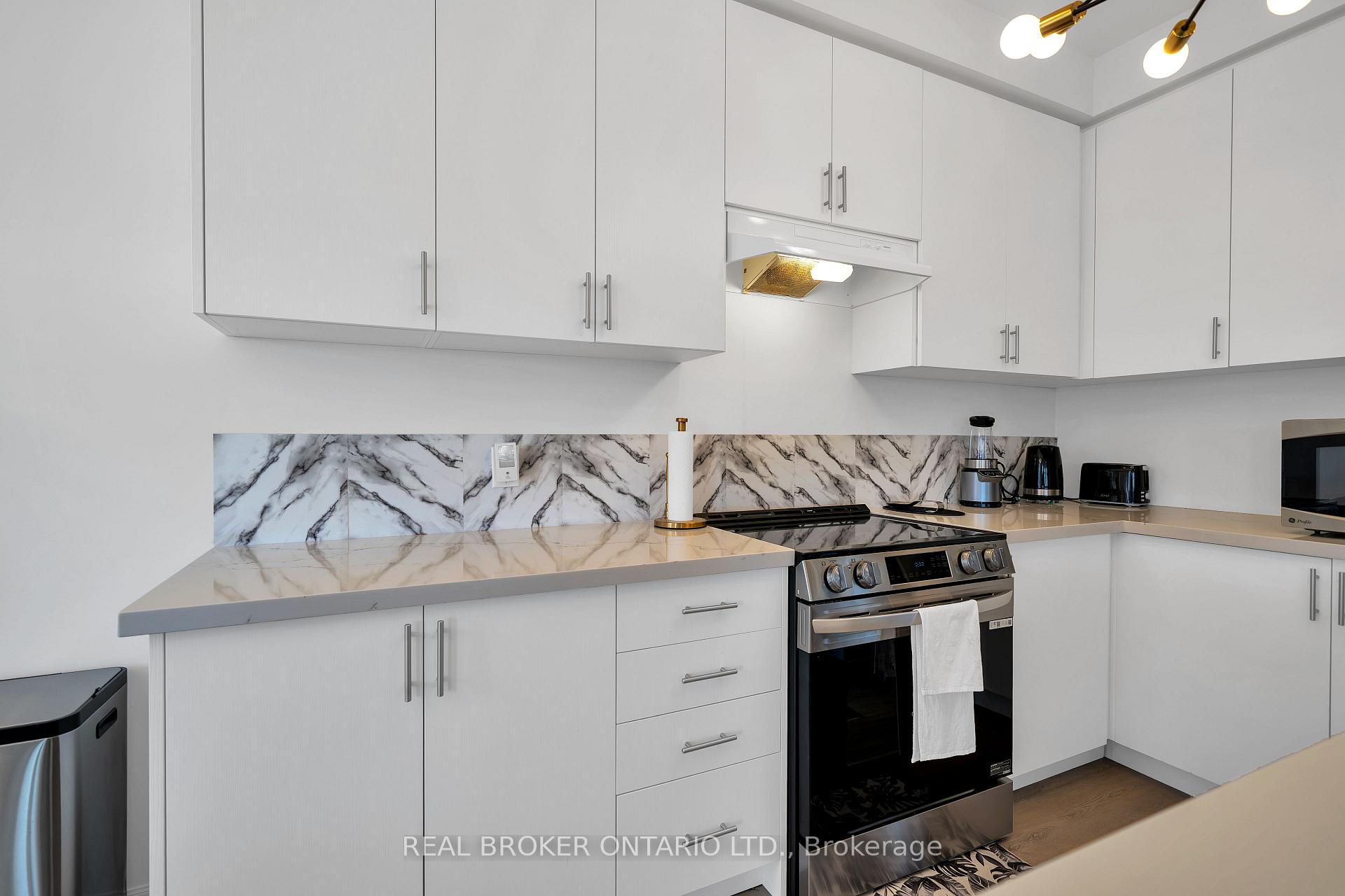 Photo 6 of 171 Flood Avenue, Clarington, Newcastle — HOMEH