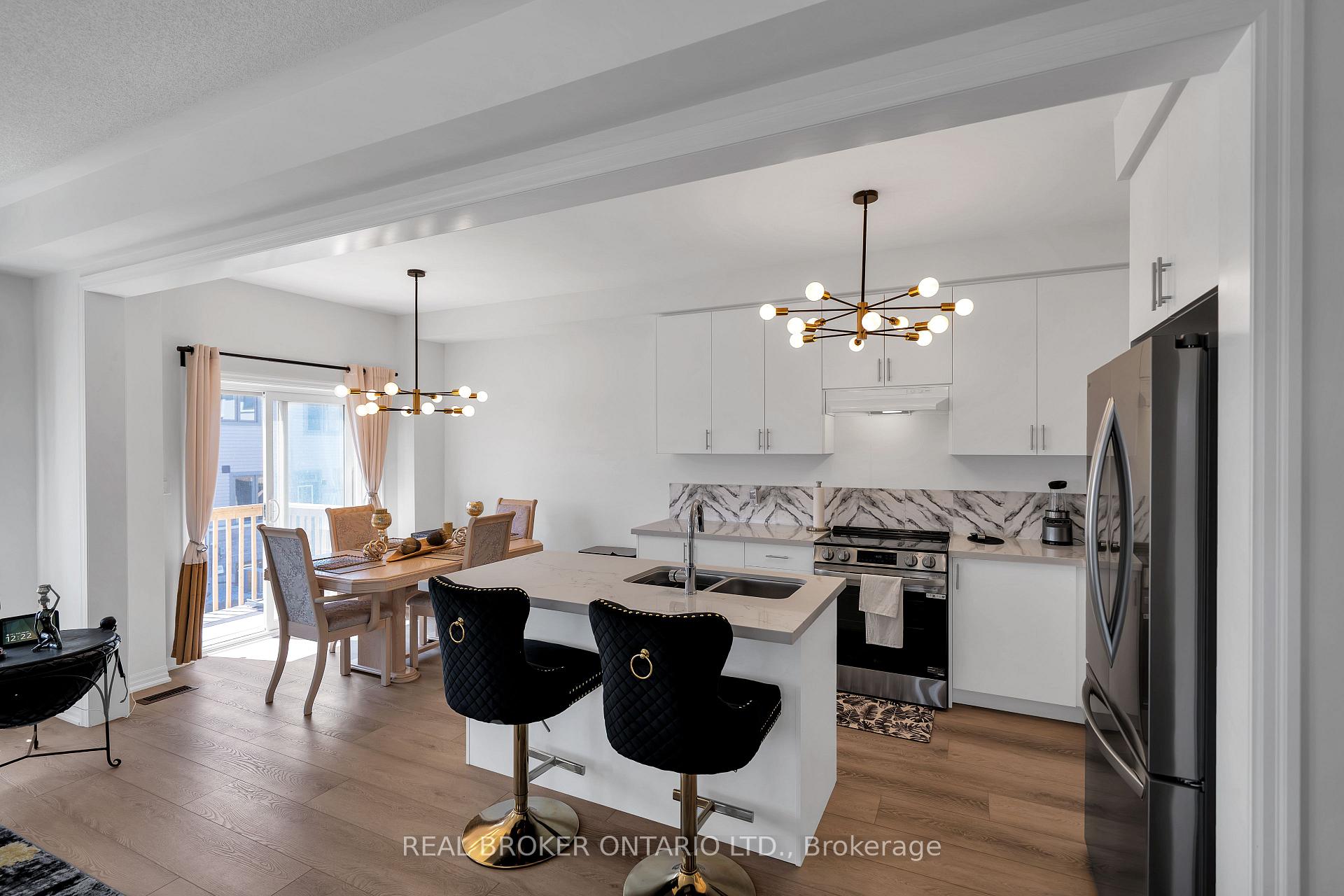 Photo 9 of 171 Flood Avenue, Clarington, Newcastle — HOMEH