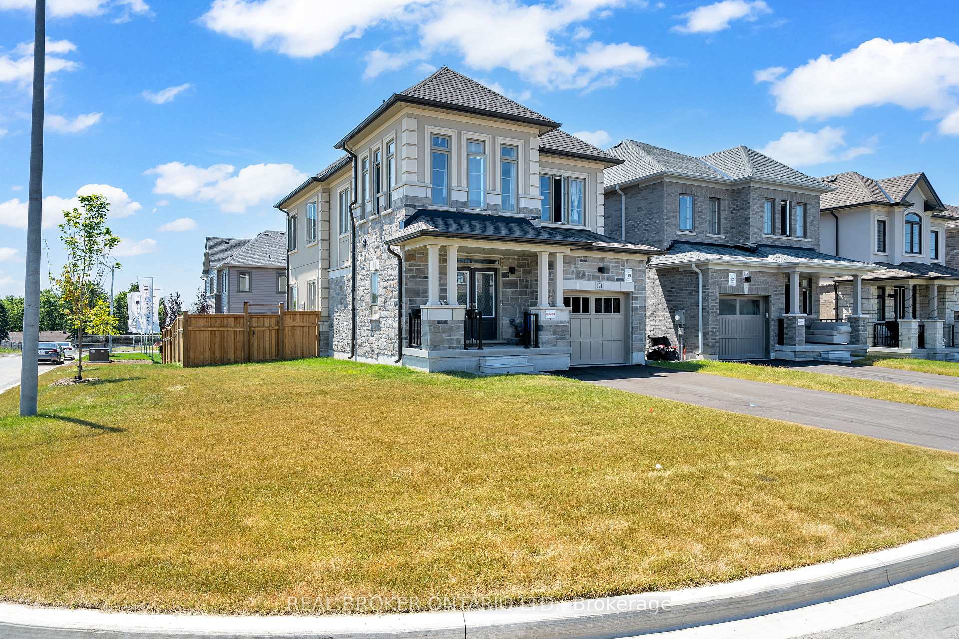 Photo 26 of 171 Flood Avenue, Clarington, Newcastle — HOMEH