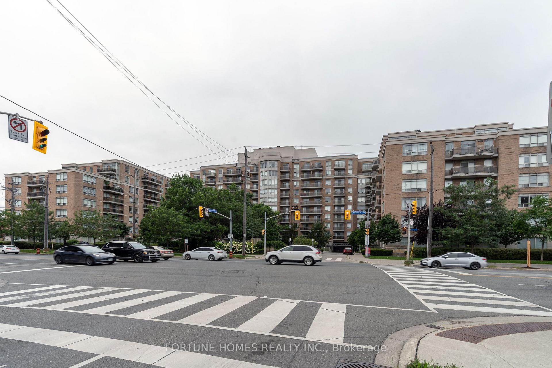 Photo 1 of Unit 816, 650 Lawrence Avenue W, Toronto, Englemount-Lawrence — HOMEH