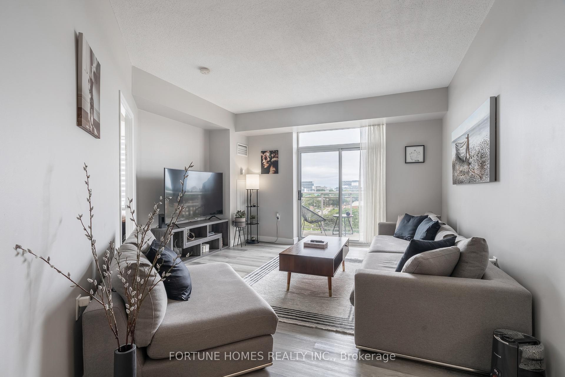 Photo 4 of Unit 816, 650 Lawrence Avenue W, Toronto, Englemount-Lawrence — HOMEH