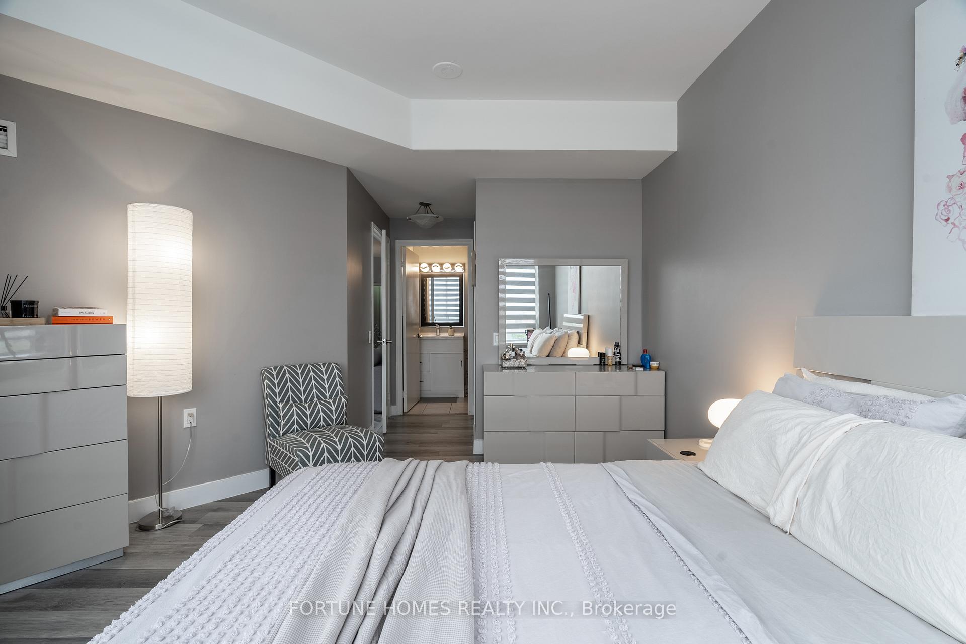 Photo 25 of Unit 816, 650 Lawrence Avenue W, Toronto, Englemount-Lawrence — HOMEH