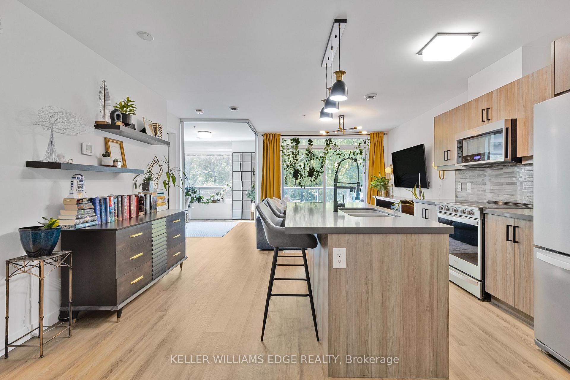 Photo 1 of Unit 401, 455 Charlton Avenue E, Hamilton, Stinson — HOMEH