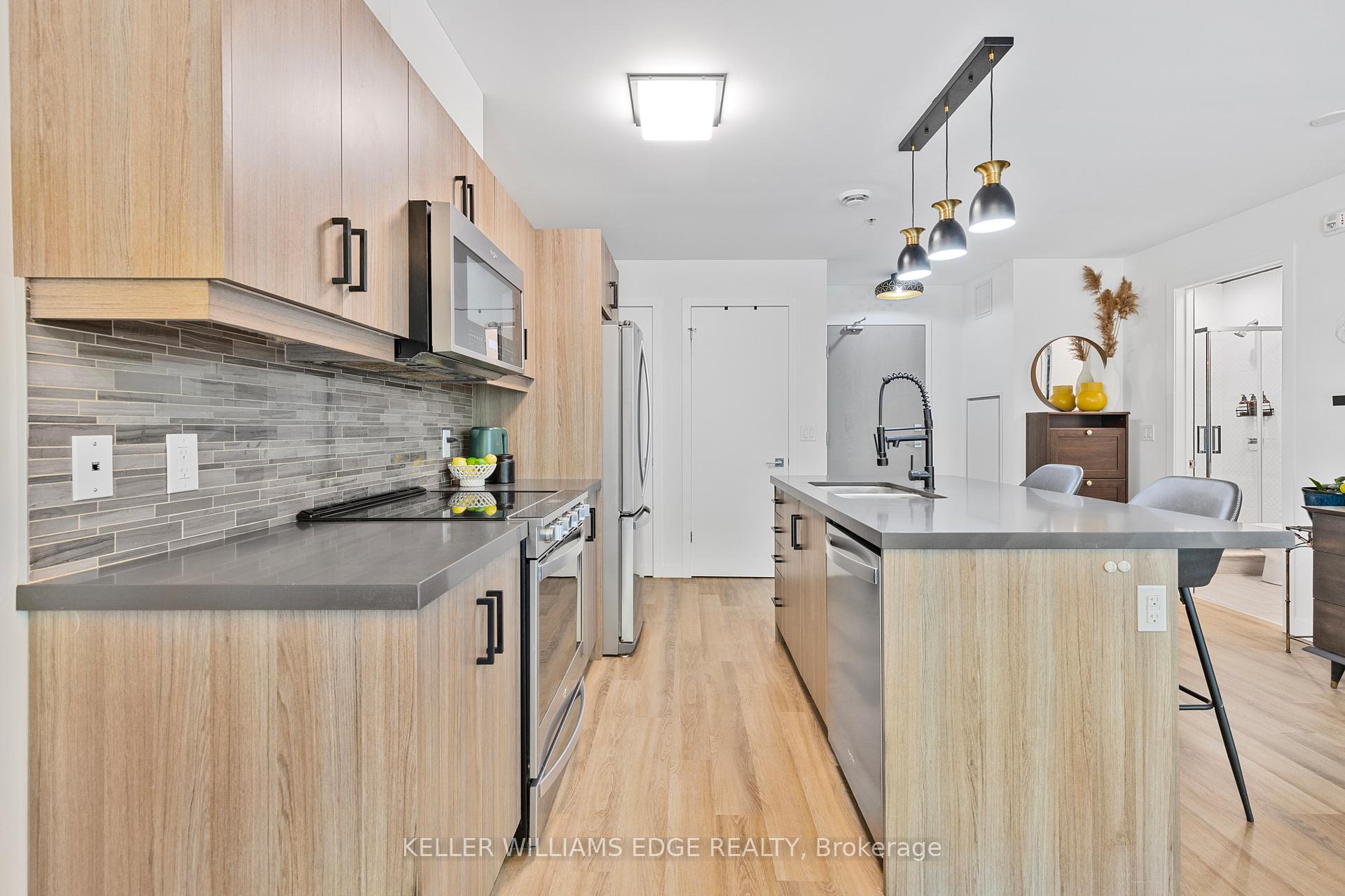 Photo 6 of Unit 401, 455 Charlton Avenue E, Hamilton, Stinson — HOMEH