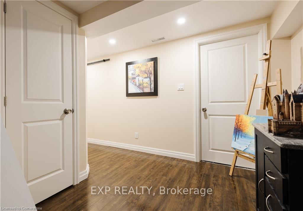 Photo 8 of Unit 5, 48 Montcalm Drive, Kitchener — HOMEH