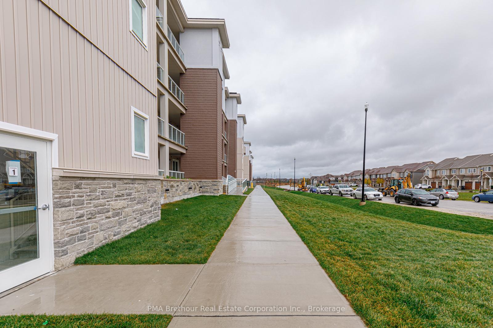 Photo 3 of Unit 112, 5 Spooner Crescent, Collingwood — HOMEH