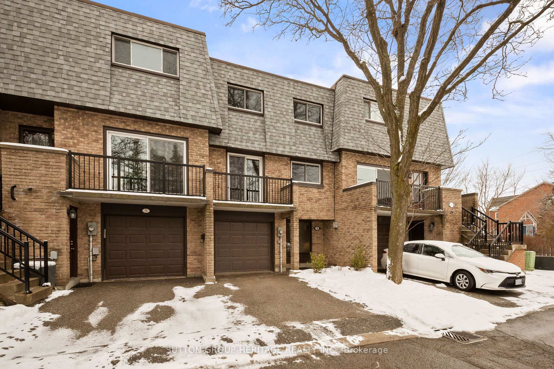Photo 2 of 3 Woodglen Way, Markham, Unionville — HOMEH