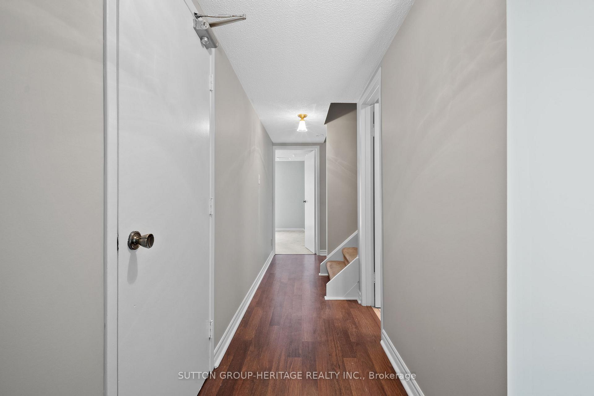 Photo 4 of 3 Woodglen Way, Markham, Unionville — HOMEH