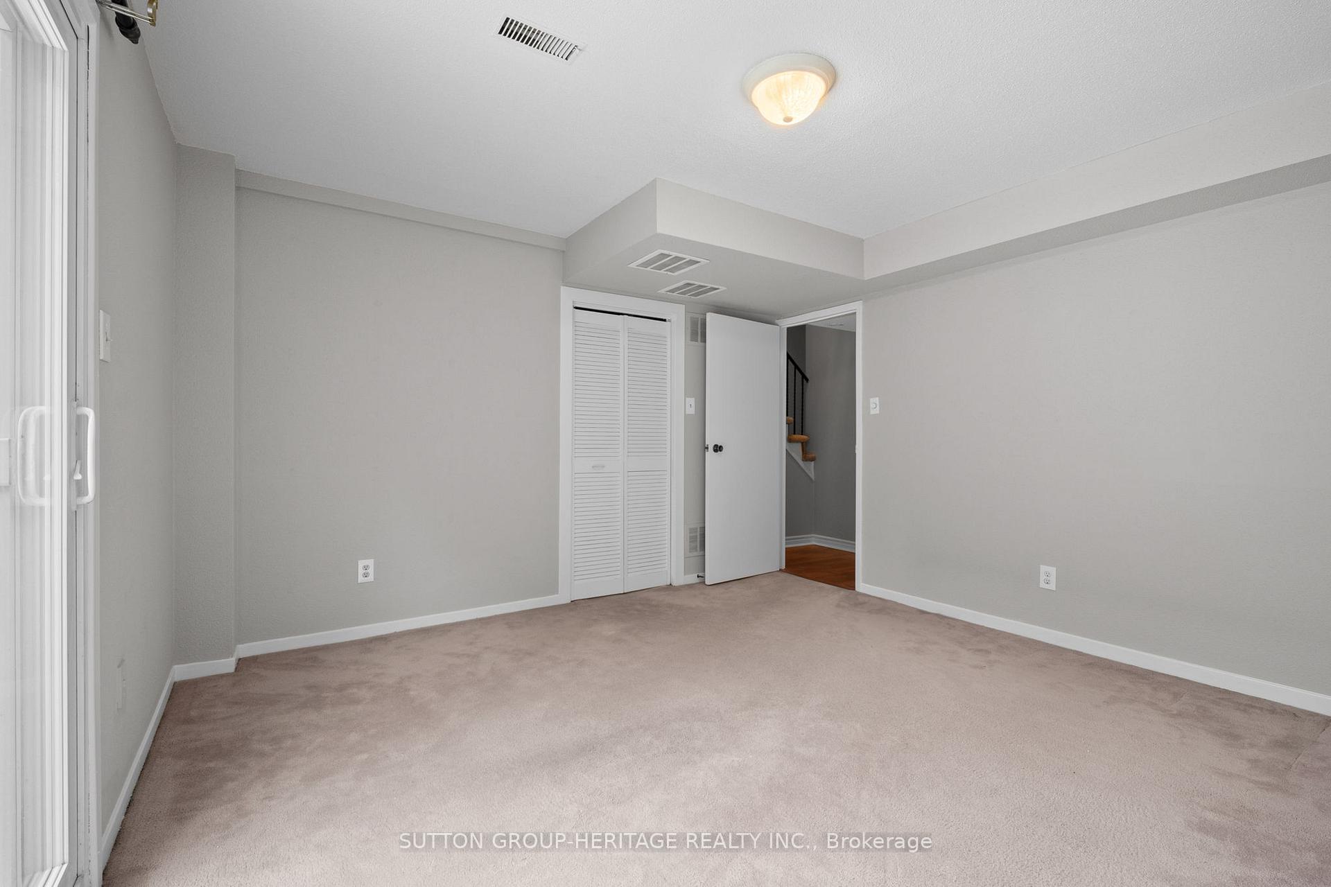 Photo 7 of 3 Woodglen Way, Markham, Unionville — HOMEH