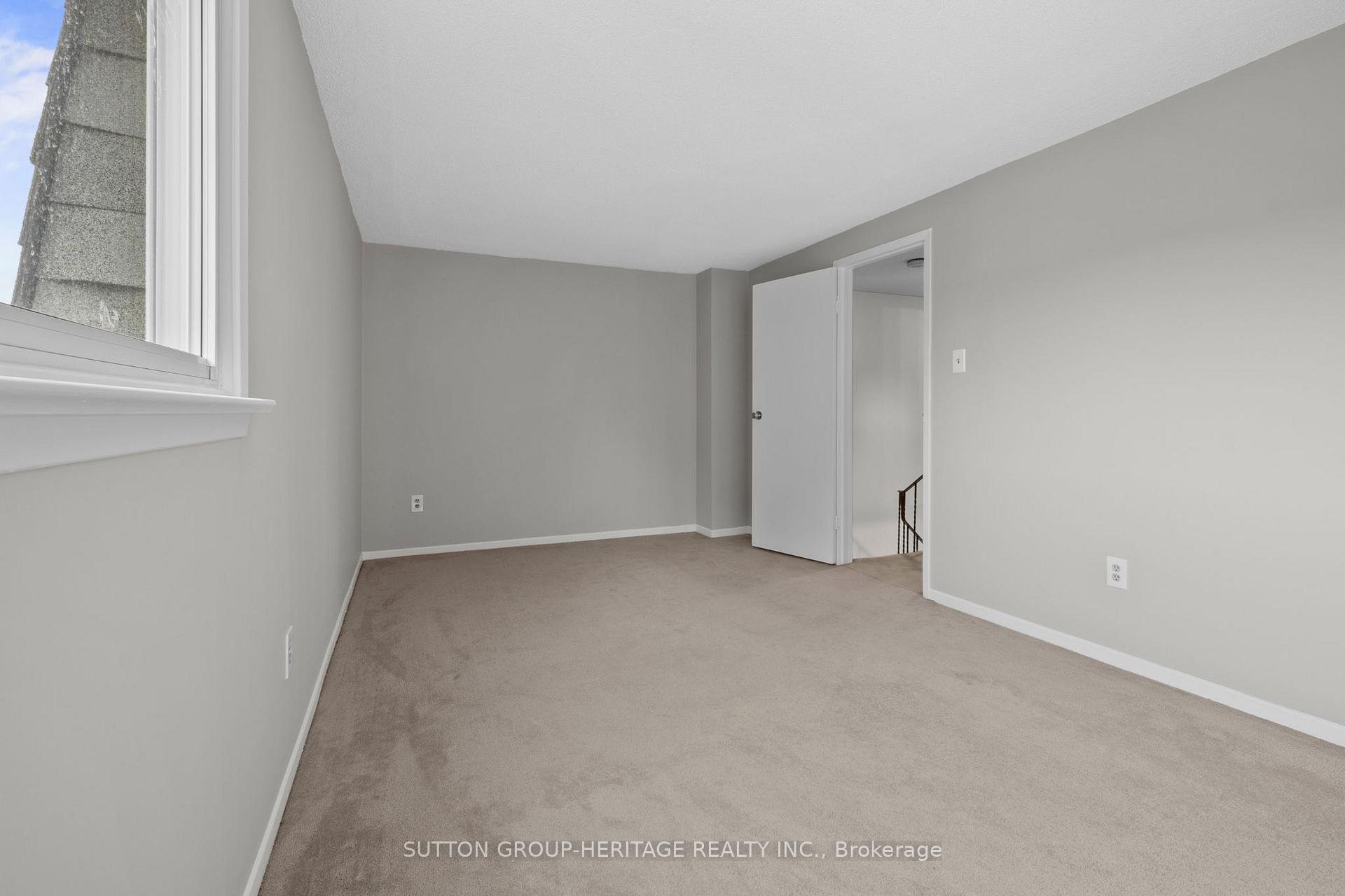 Photo 17 of 3 Woodglen Way, Markham, Unionville — HOMEH