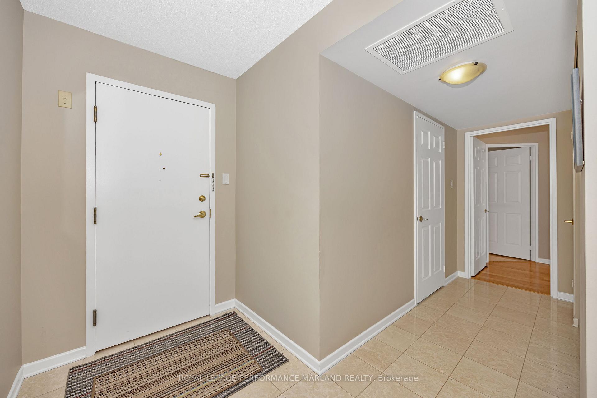 Photo 3 of Unit 907, 1510 Riverside Drive, Ottawa, Riverview Park — HOMEH