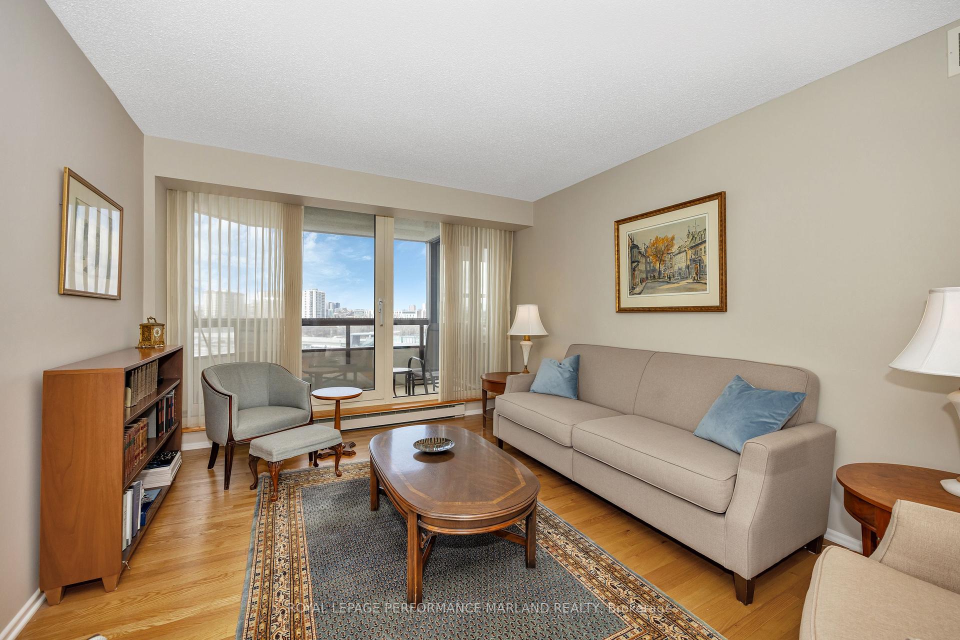 Photo 6 of Unit 907, 1510 Riverside Drive, Ottawa, Riverview Park — HOMEH