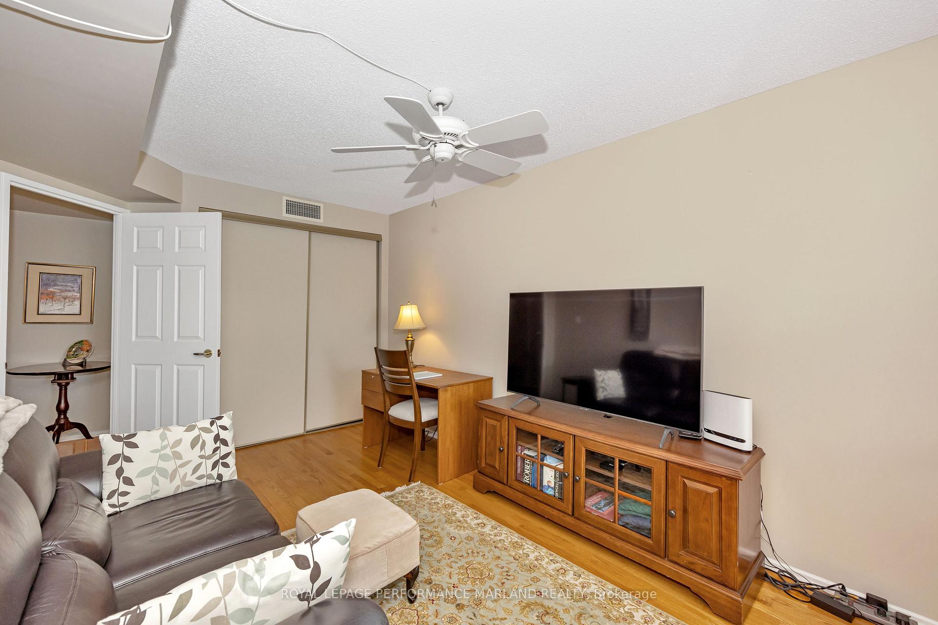 Photo 16 of Unit 907, 1510 Riverside Drive, Ottawa, Riverview Park — HOMEH