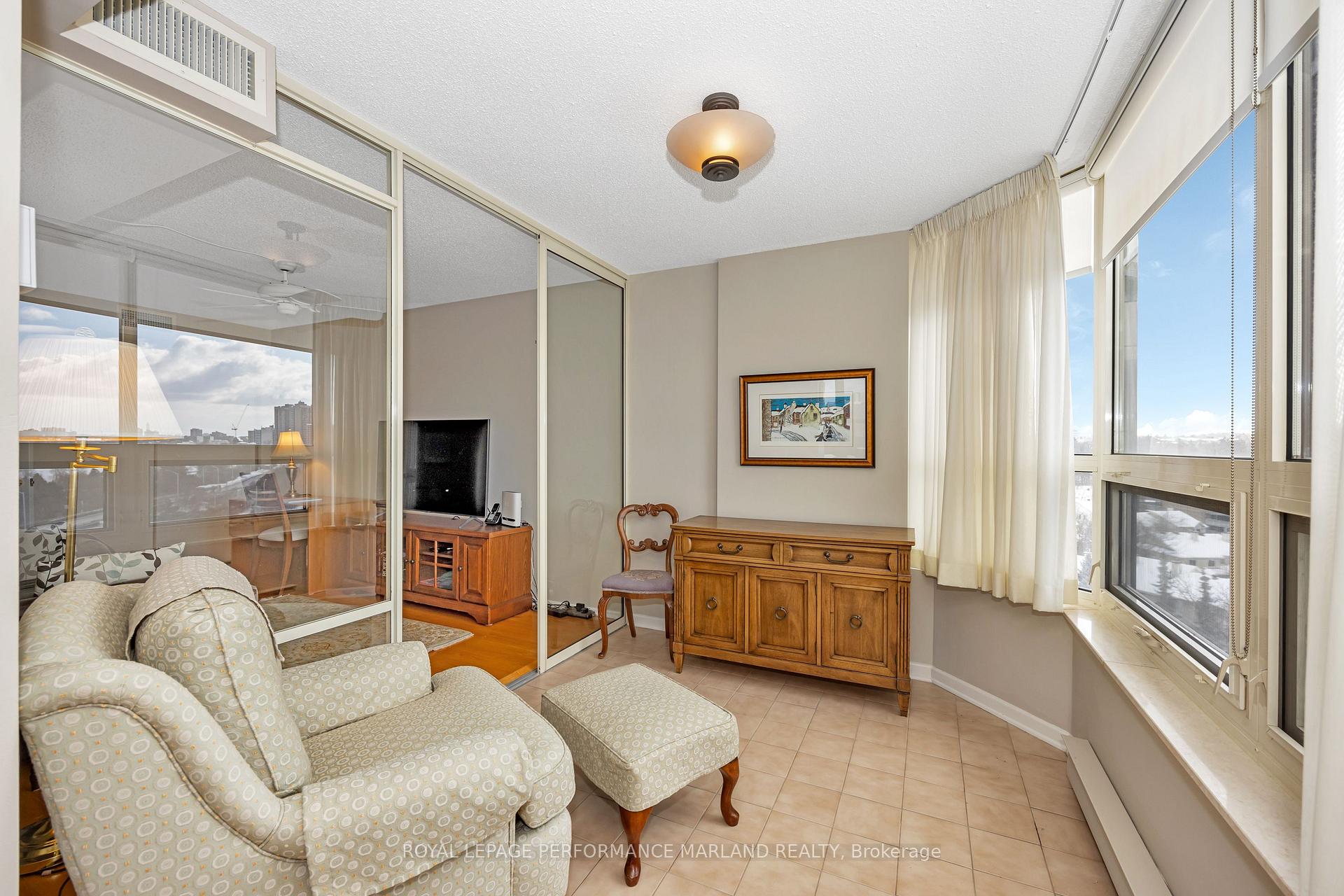 Photo 17 of Unit 907, 1510 Riverside Drive, Ottawa, Riverview Park — HOMEH