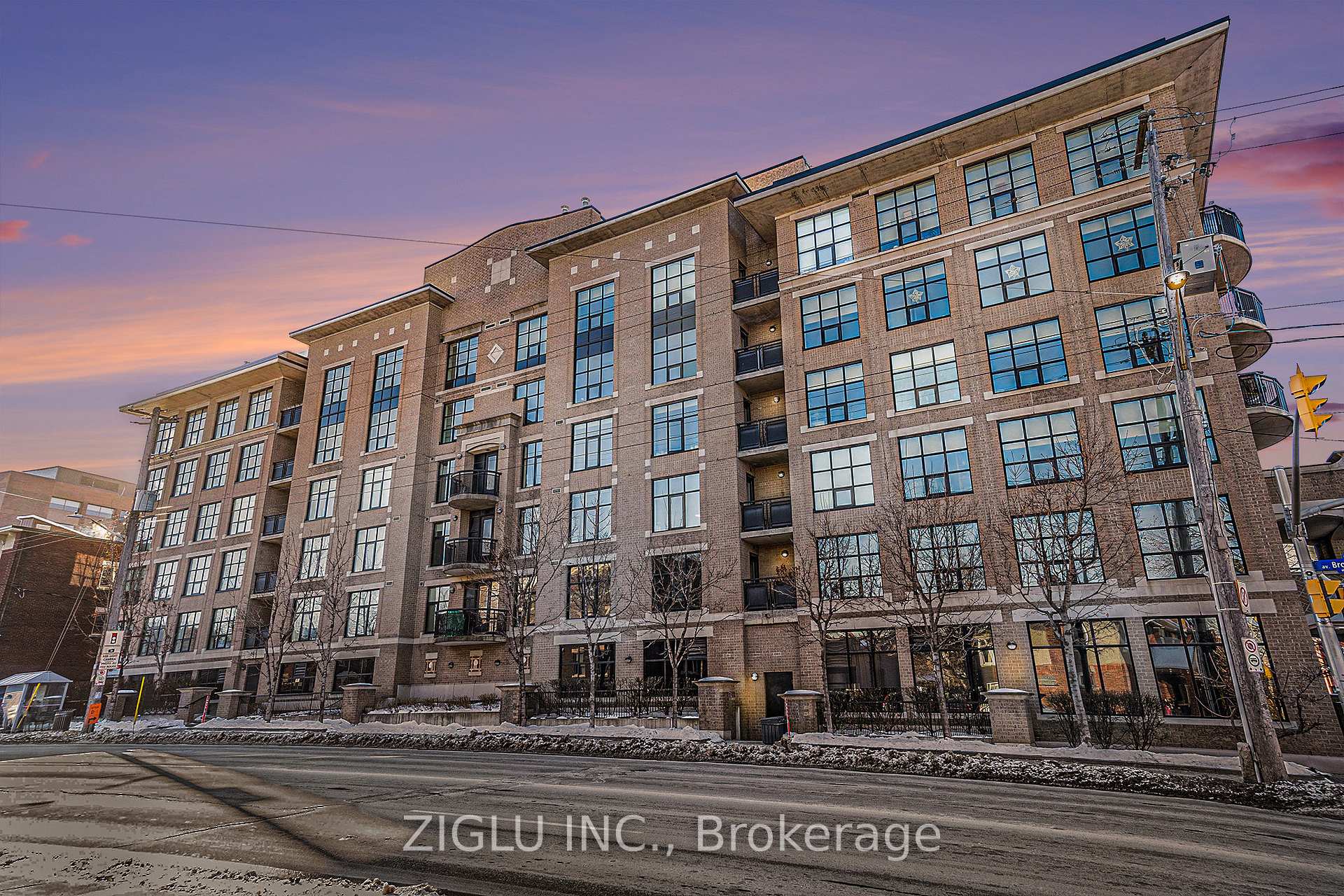 Front of Unit 502, 290 Powell Avenue