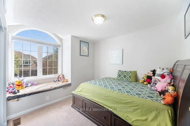 Photo 16 of 16 Vision Way, Brampton, Vales of Castlemore — HOMEH