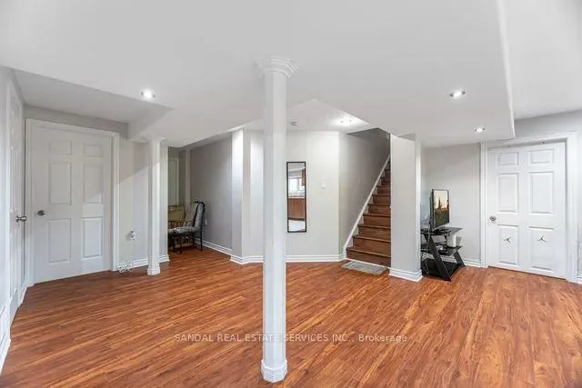 Photo 19 of 16 Vision Way, Brampton, Vales of Castlemore — HOMEH