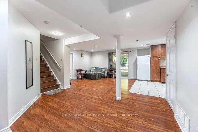 Photo 20 of 16 Vision Way, Brampton, Vales of Castlemore — HOMEH