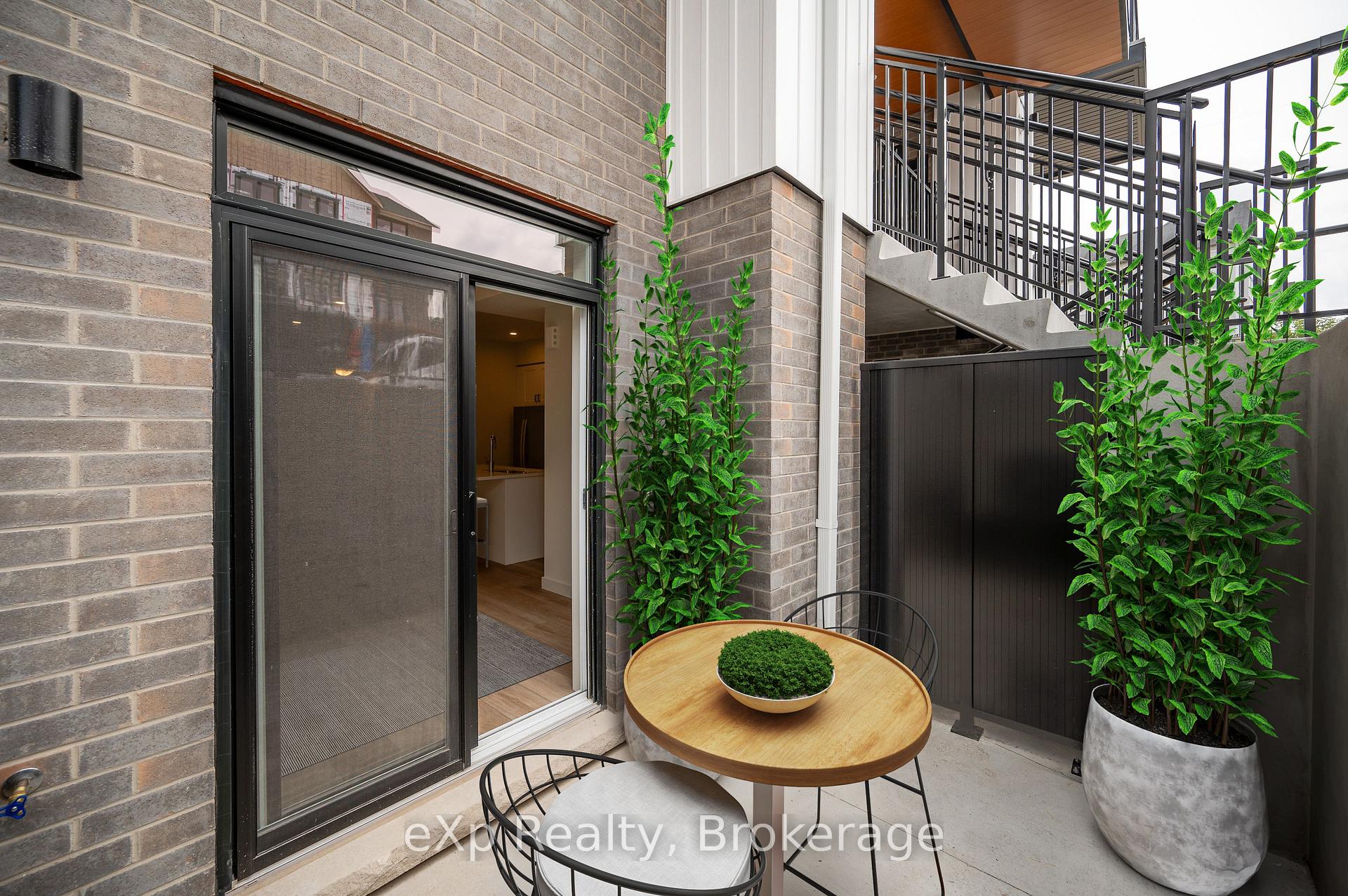 Photo 3 of Unit 120, 824 Woolwich Street, Guelph/Eramosa, Rural Guelph/Eramosa West — HOMEH