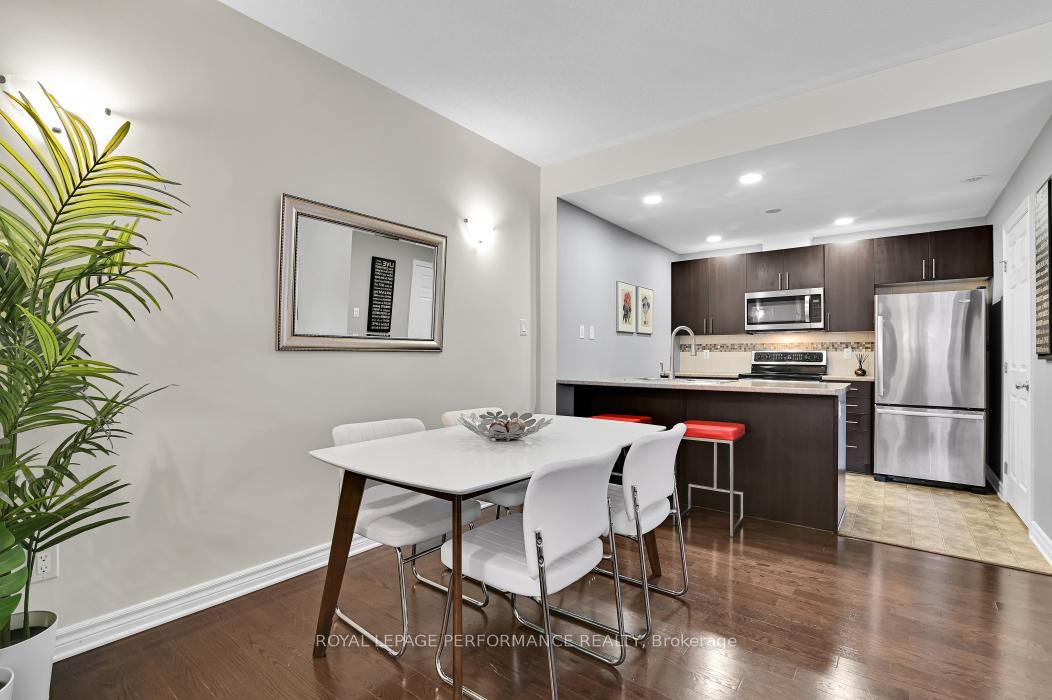 Photo 4 of Unit B, 151 Mocha, Ottawa, Blossom Park/Kemp Park/Findlay Creek — HOMEH