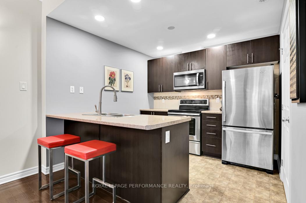 Photo 8 of Unit B, 151 Mocha, Ottawa, Blossom Park/Kemp Park/Findlay Creek — HOMEH
