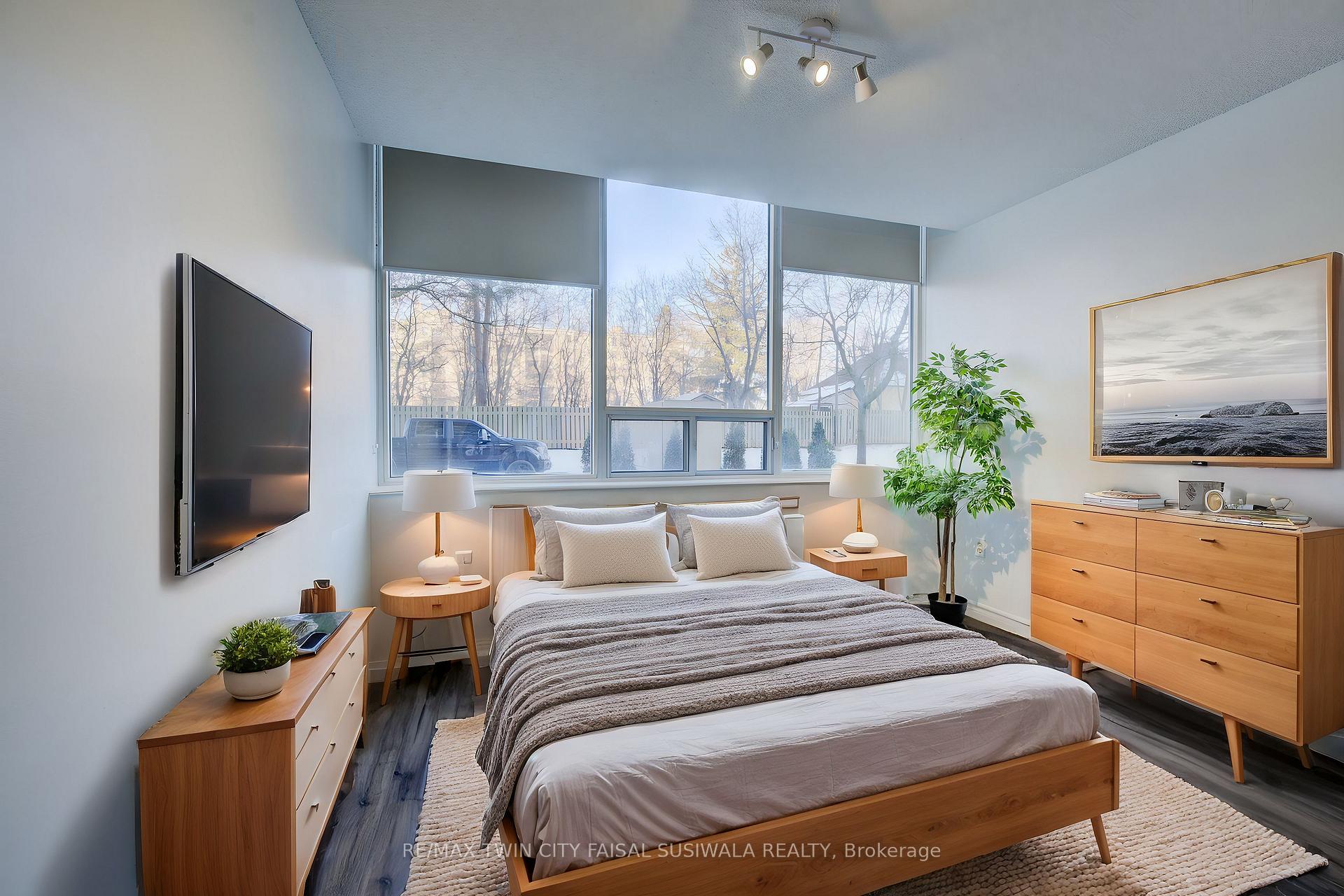 Photo 14 of Unit 108, 3227 King Street E, Kitchener — HOMEH