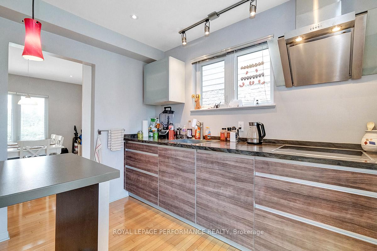 Photo 10 of 529 Echo Drive, Ottawa, Ottawa East — HOMEH