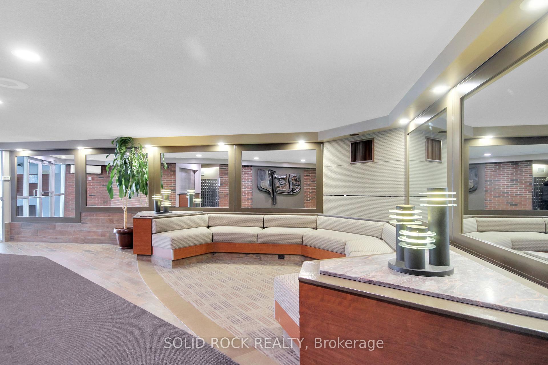 Photo 4 of Unit 402, 20 Chesterton Drive, Ottawa, Borden Farm/Stewart Farm/Carleton Heights/Parkwood Hills — HOMEH