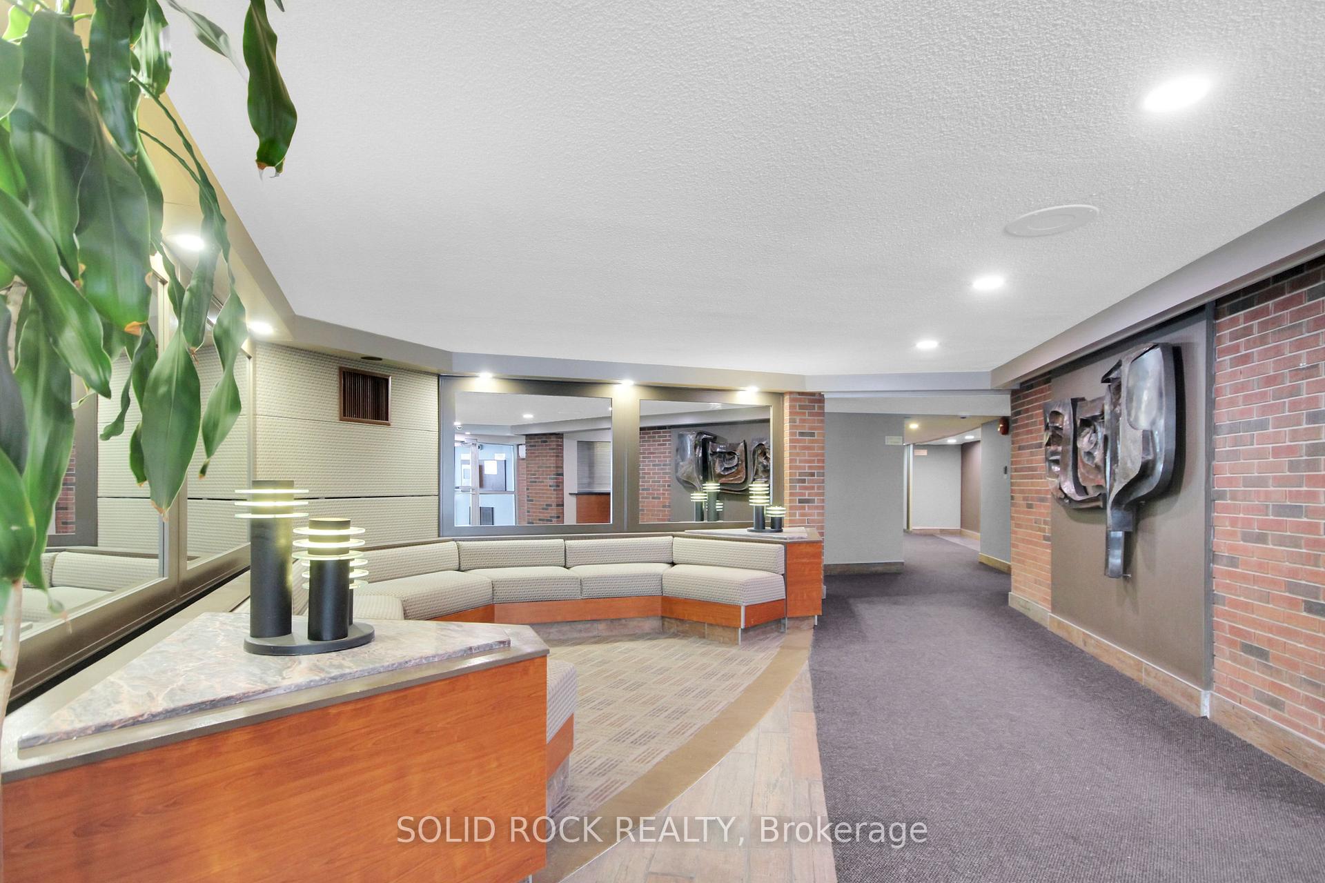 Photo 5 of Unit 402, 20 Chesterton Drive, Ottawa, Borden Farm/Stewart Farm/Carleton Heights/Parkwood Hills — HOMEH