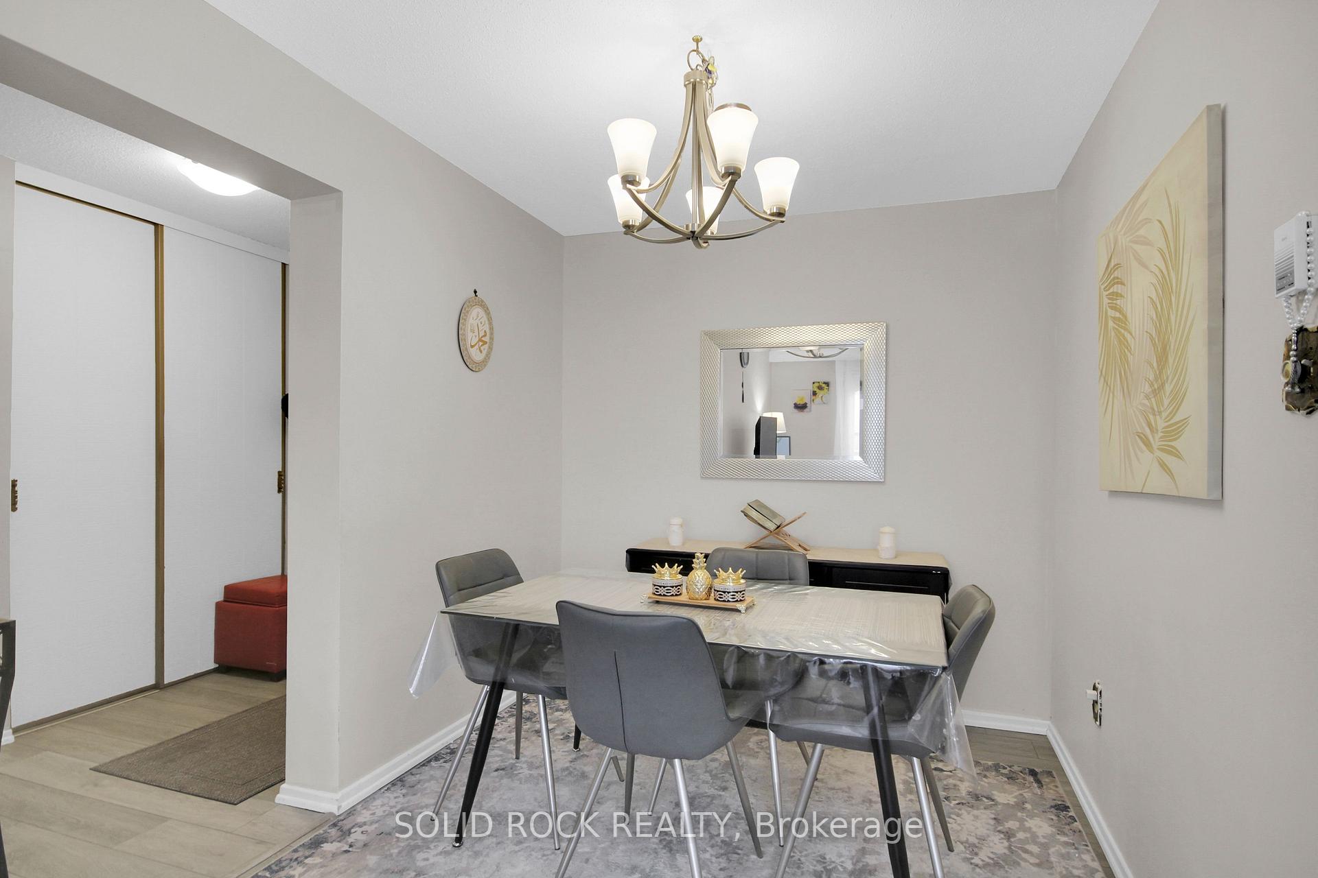 Photo 7 of Unit 402, 20 Chesterton Drive, Ottawa, Borden Farm/Stewart Farm/Carleton Heights/Parkwood Hills — HOMEH