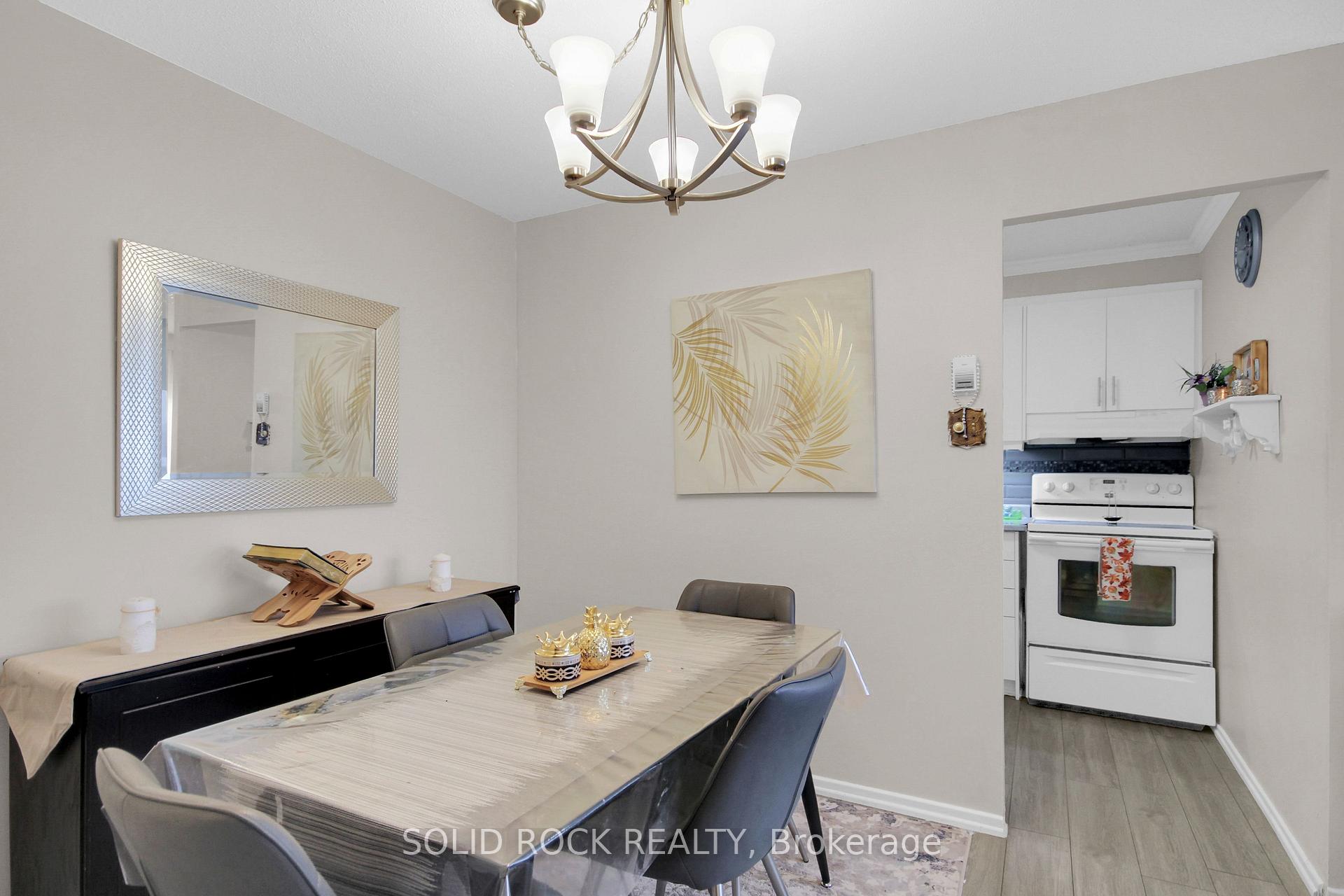 Photo 8 of Unit 402, 20 Chesterton Drive, Ottawa, Borden Farm/Stewart Farm/Carleton Heights/Parkwood Hills — HOMEH