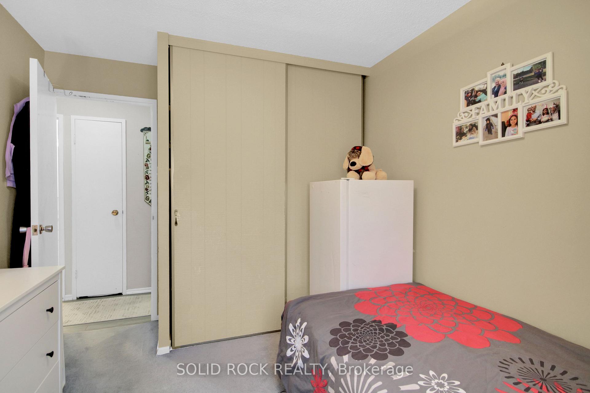 Photo 19 of Unit 402, 20 Chesterton Drive, Ottawa, Borden Farm/Stewart Farm/Carleton Heights/Parkwood Hills — HOMEH