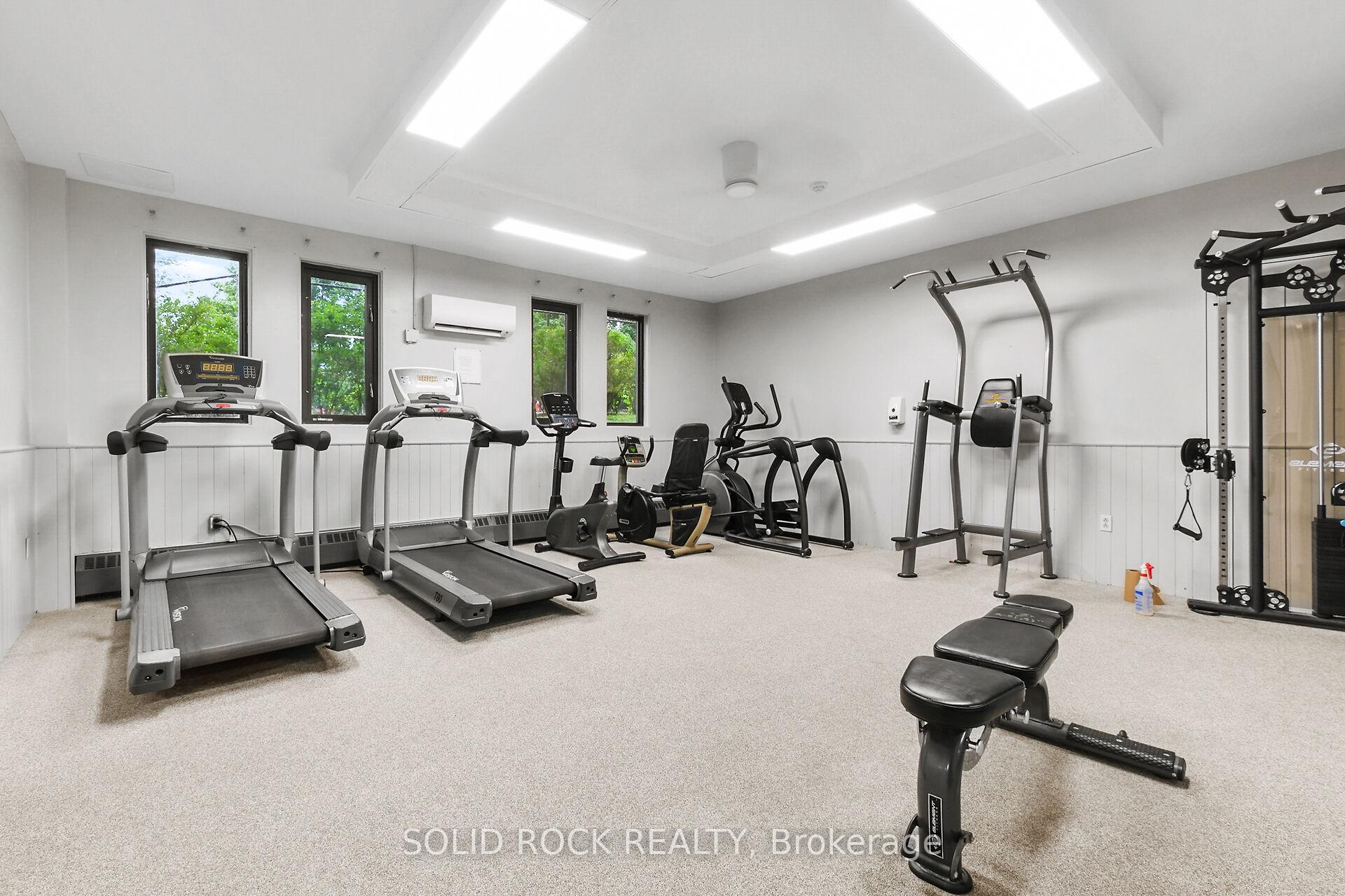 Photo 23 of Unit 402, 20 Chesterton Drive, Ottawa, Borden Farm/Stewart Farm/Carleton Heights/Parkwood Hills — HOMEH