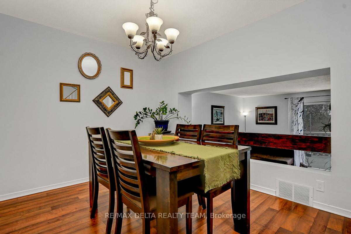 Photo 3 of Unit C, 1705 Lamoureux Drive, Ottawa, Queenswood Heights South — HOMEH