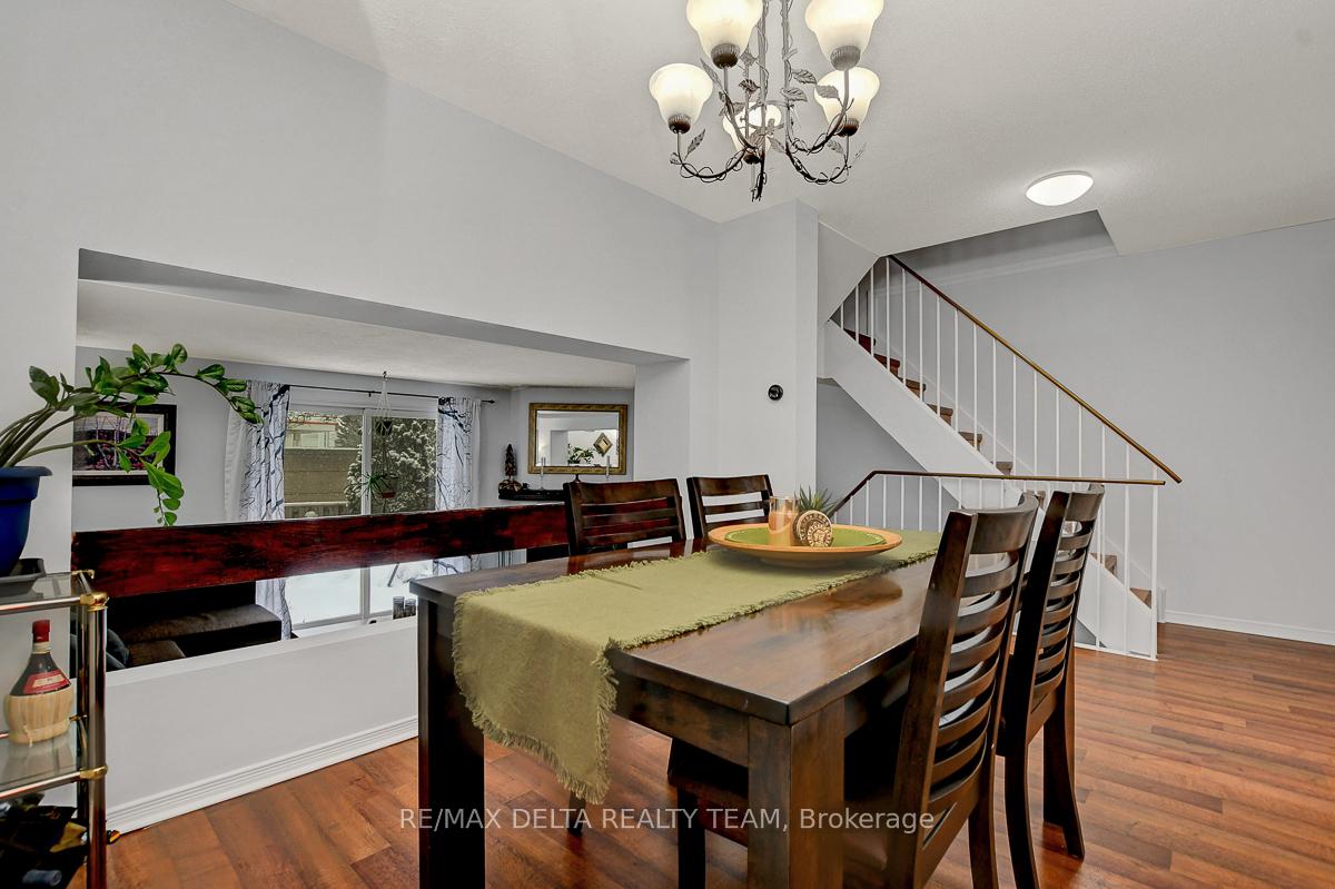 Photo 4 of Unit C, 1705 Lamoureux Drive, Ottawa, Queenswood Heights South — HOMEH